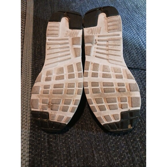 Nike Womens Air Max Tavas Black SZ 7 - Picture 6 of 6